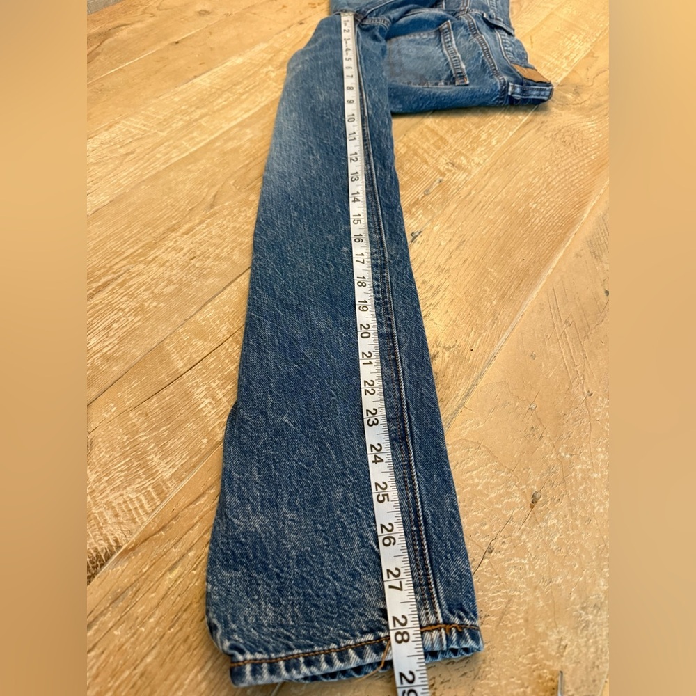 American Eagle Blue Relaxed Mom Jeans 4L - Picture 8 of 9